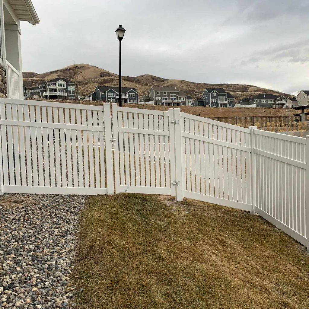 Vinyl Fence Installation in Utah County, Utah completed by Frontier Fence